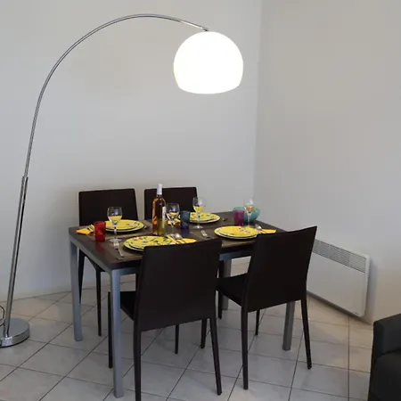 Appartement Grand 2p Avec Parking Et Terrasse, Piscine Sur Le Toit, Proche Des Plages A - Fr-1-196-172 *